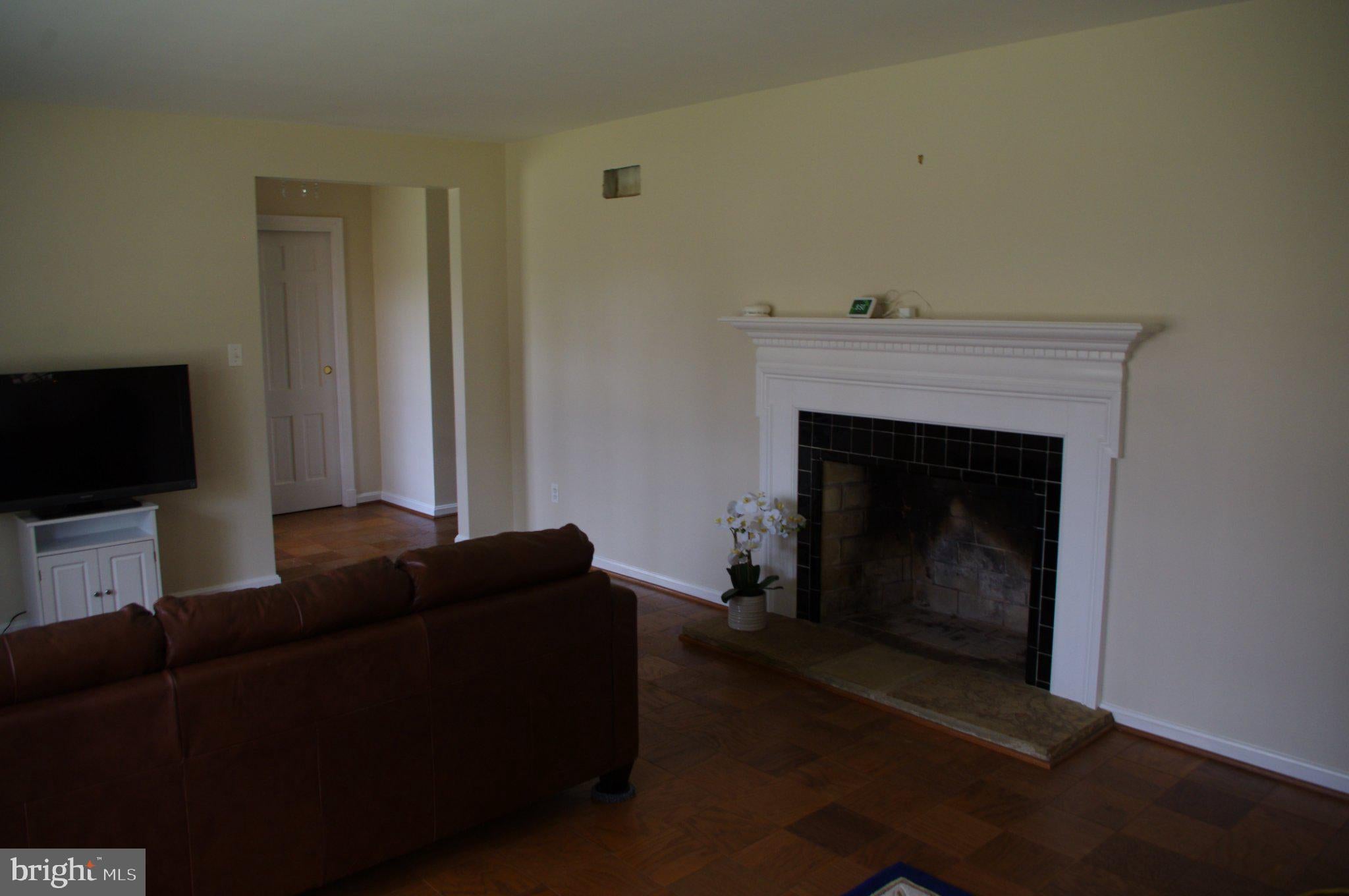 9001 GLENBROOK ROAD