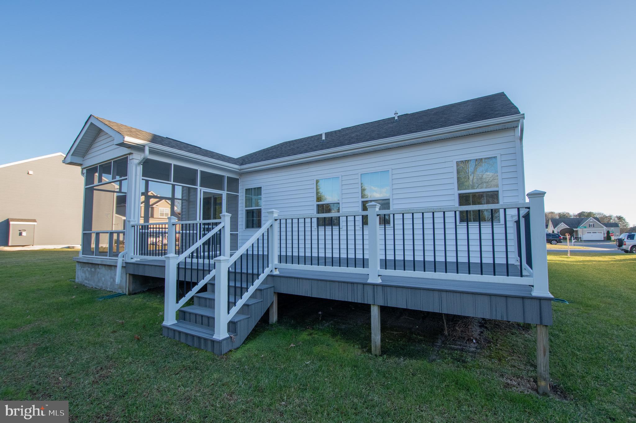 HERON PONDS - Residential