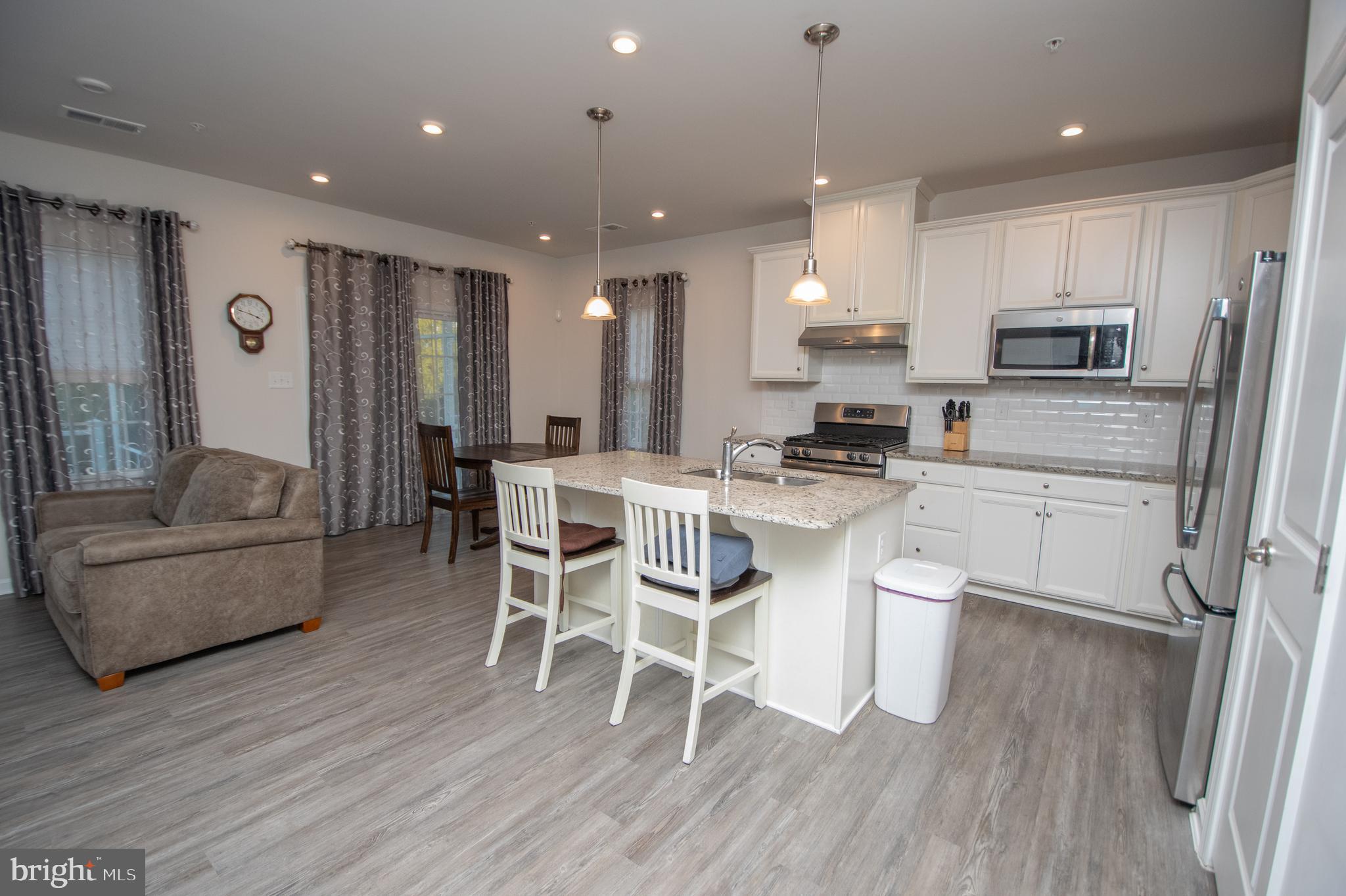 HERON PONDS - Residential