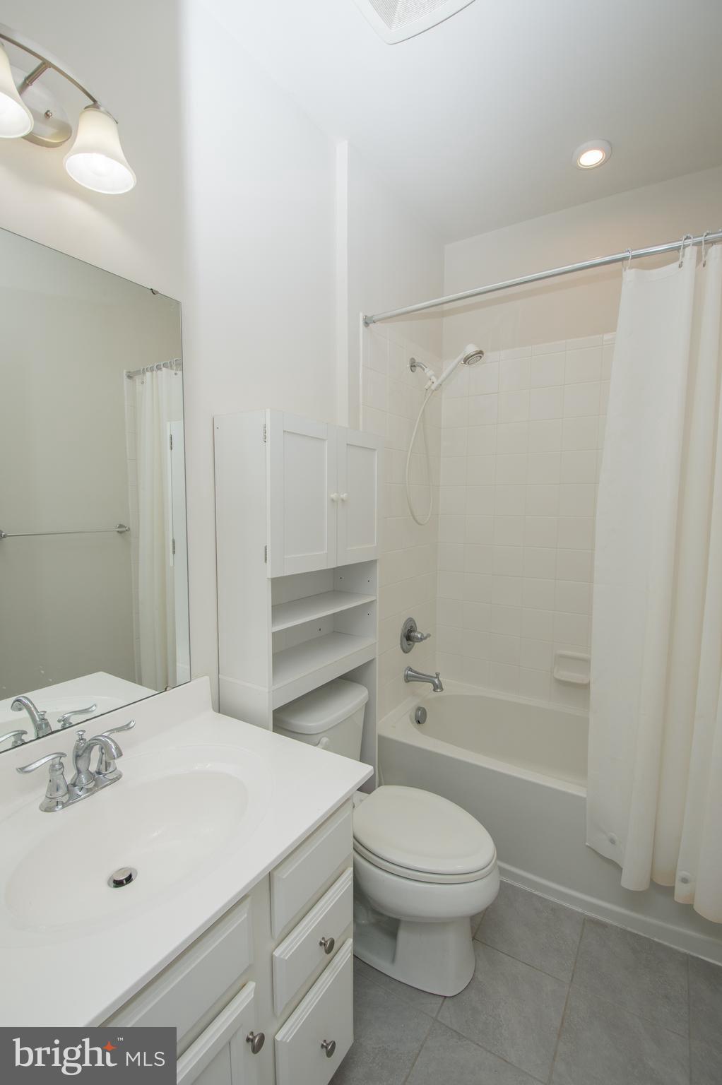 HERON PONDS - Residential