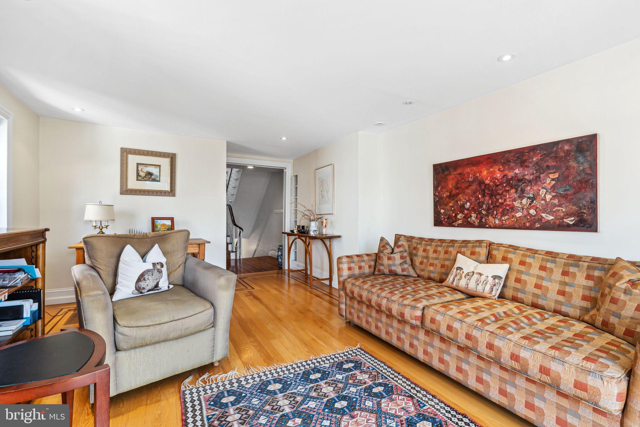 SPRING GARDEN - Residential