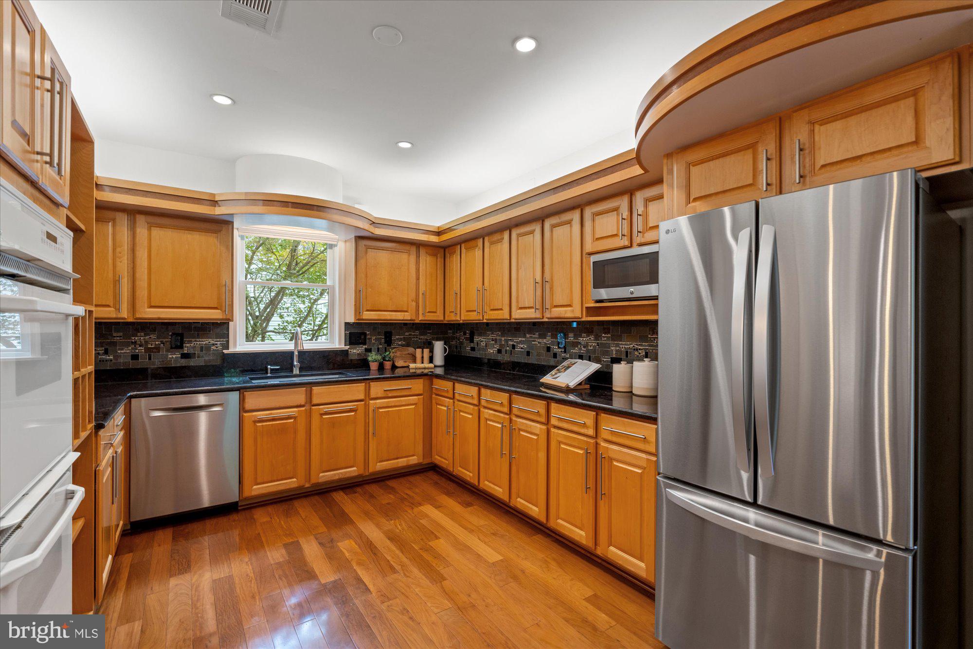 DEL RAY - Residential