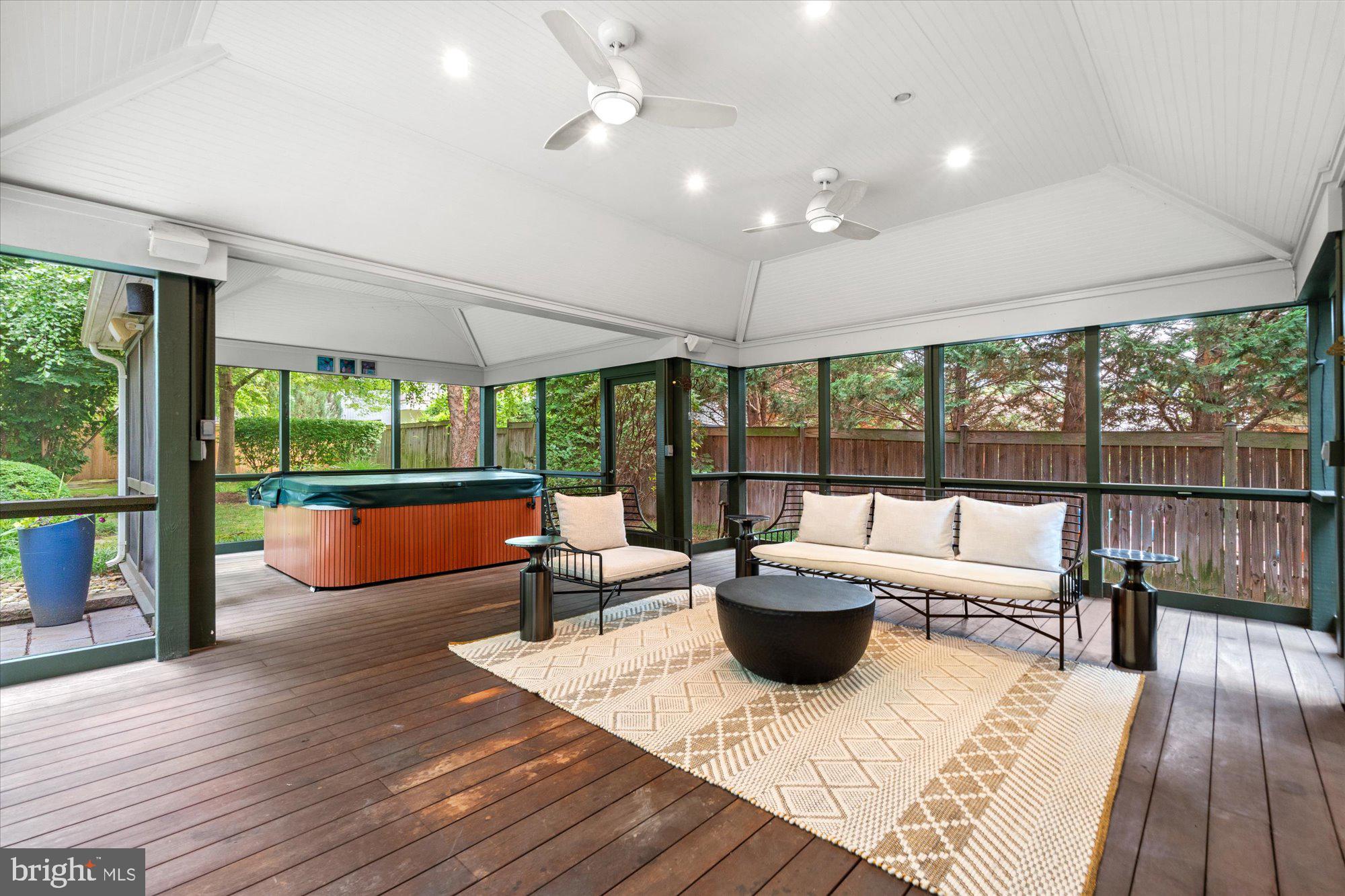 DEL RAY - Residential