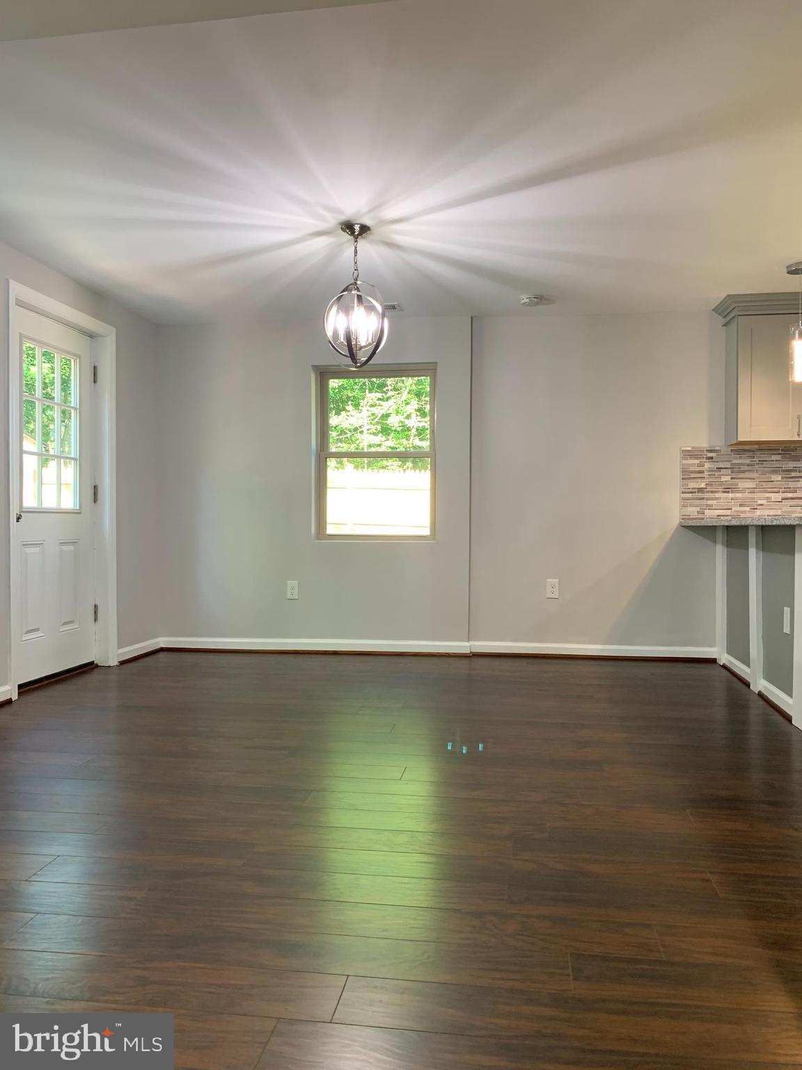 LAYTONSVILLE OUTSIDE - Residential