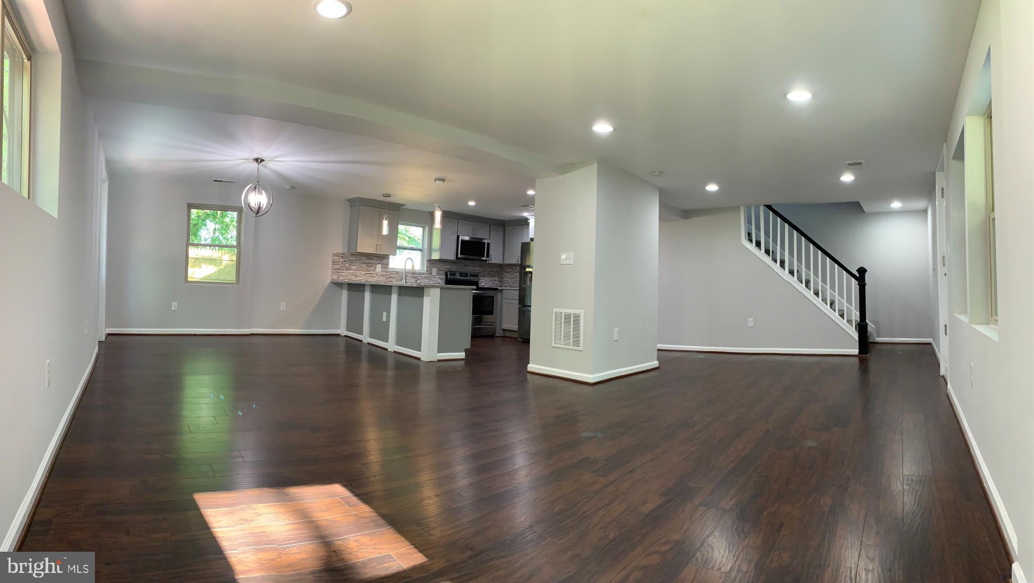 LAYTONSVILLE OUTSIDE - Residential