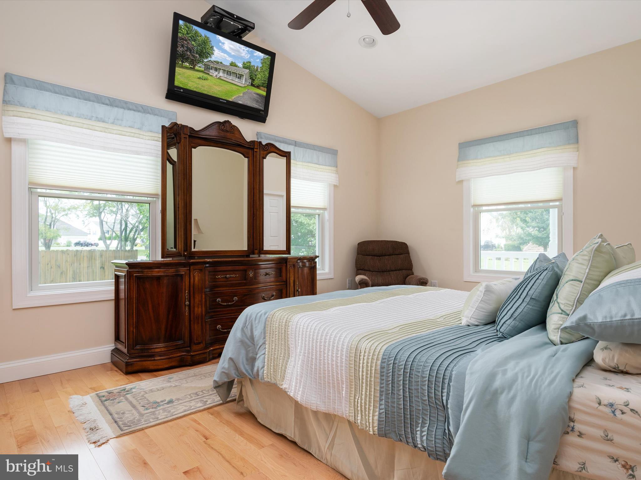 BAY CITY - Residential