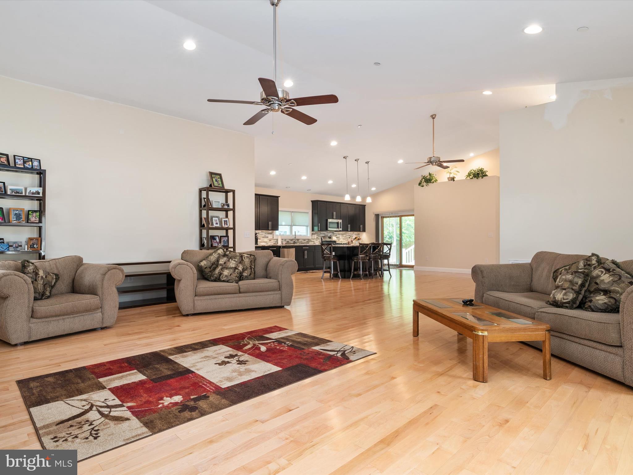 BAY CITY - Residential