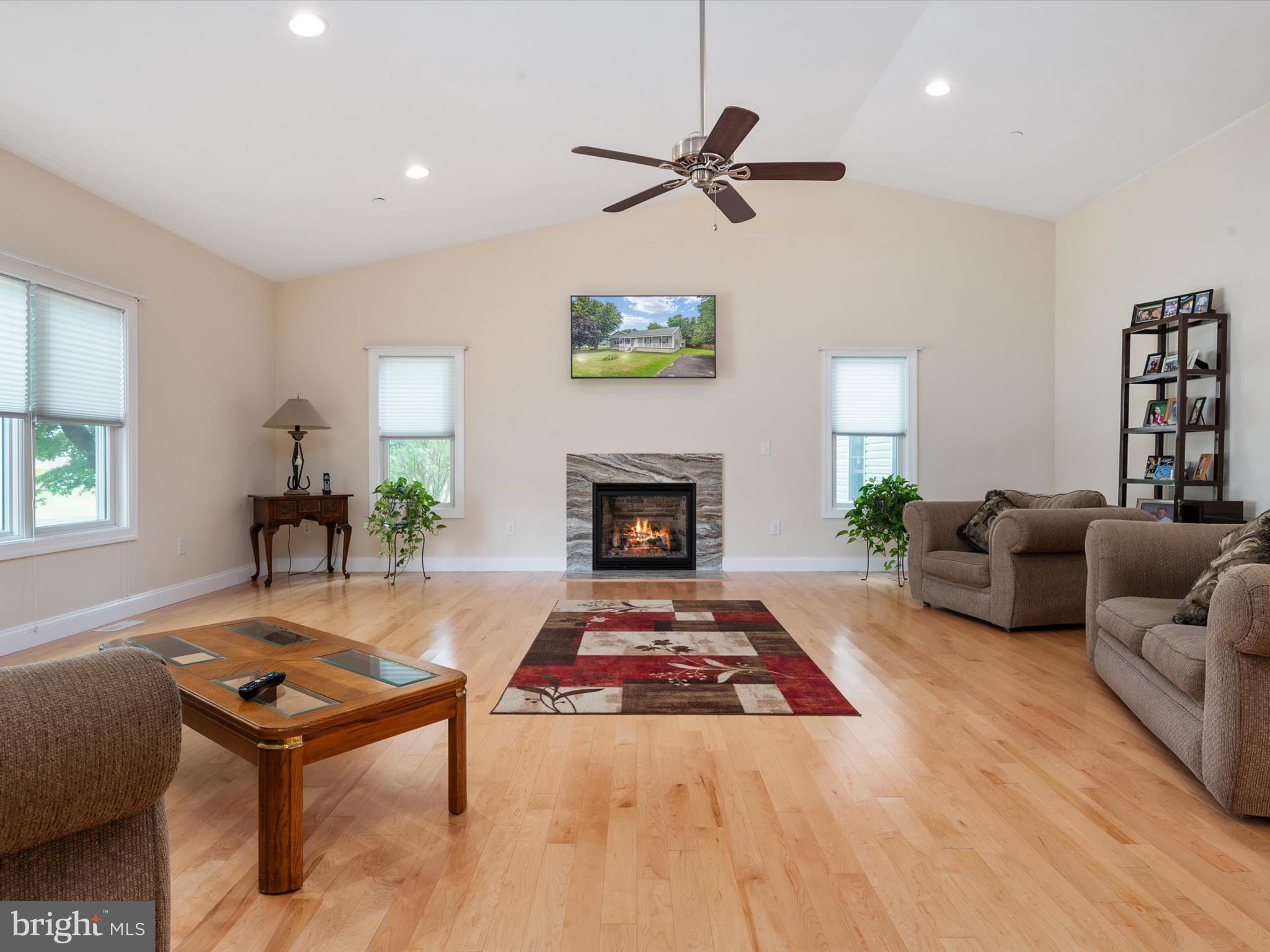 BAY CITY - Residential