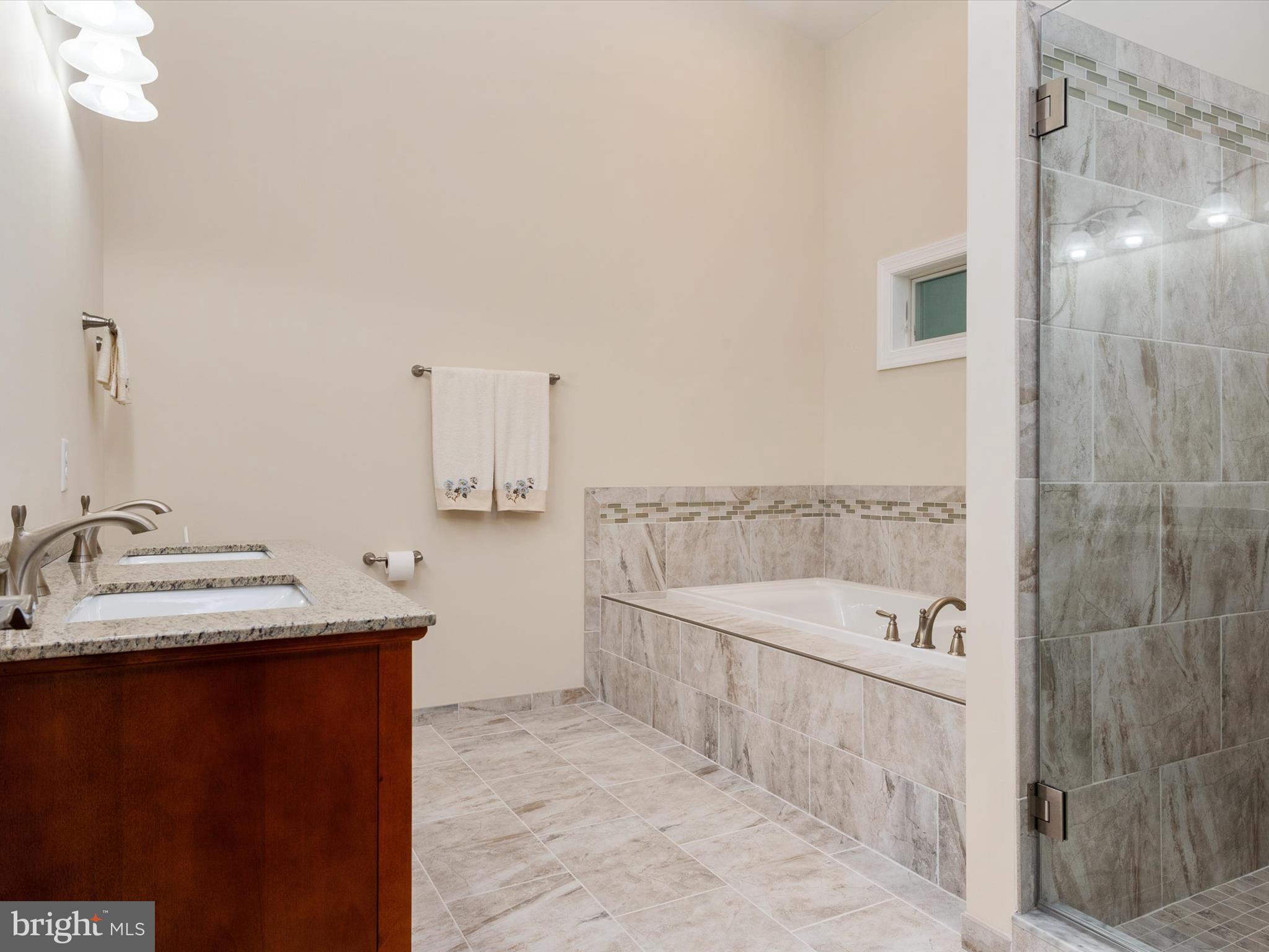 BAY CITY - Residential