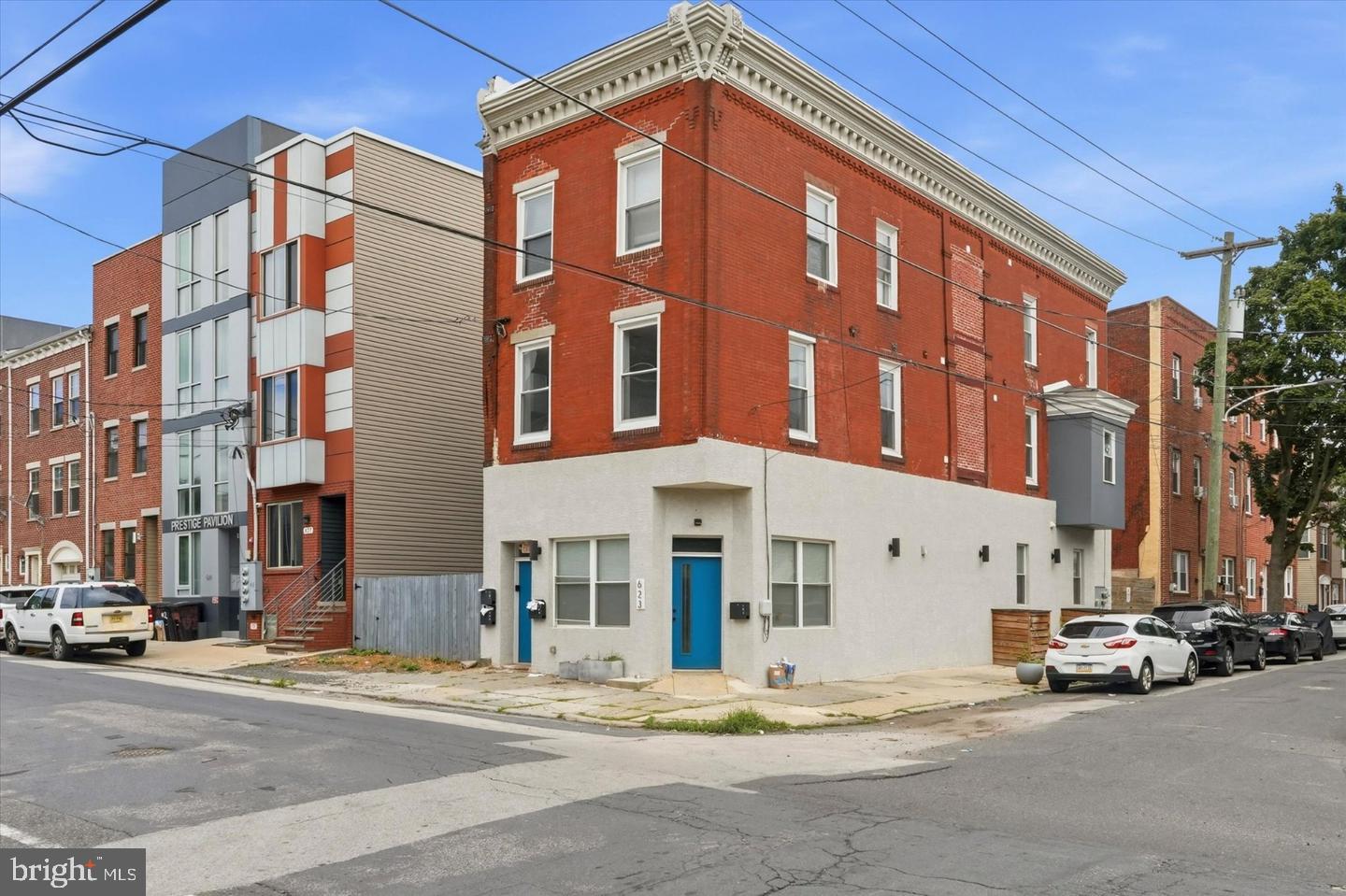 623 W OXFORD STREET 2F