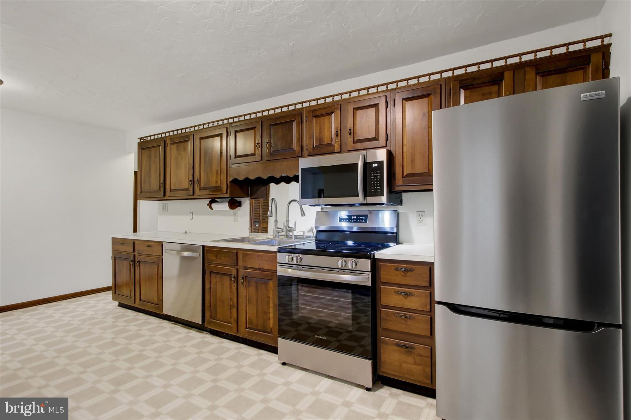 BONNEAUVILLE BOROUGH - Residential