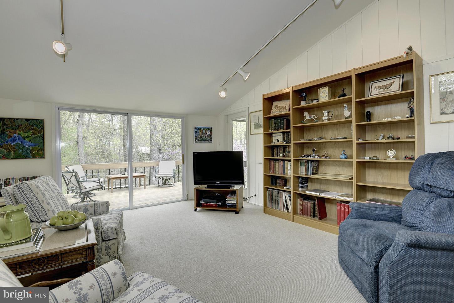 EAST GATE OF POTOMAC - Residential