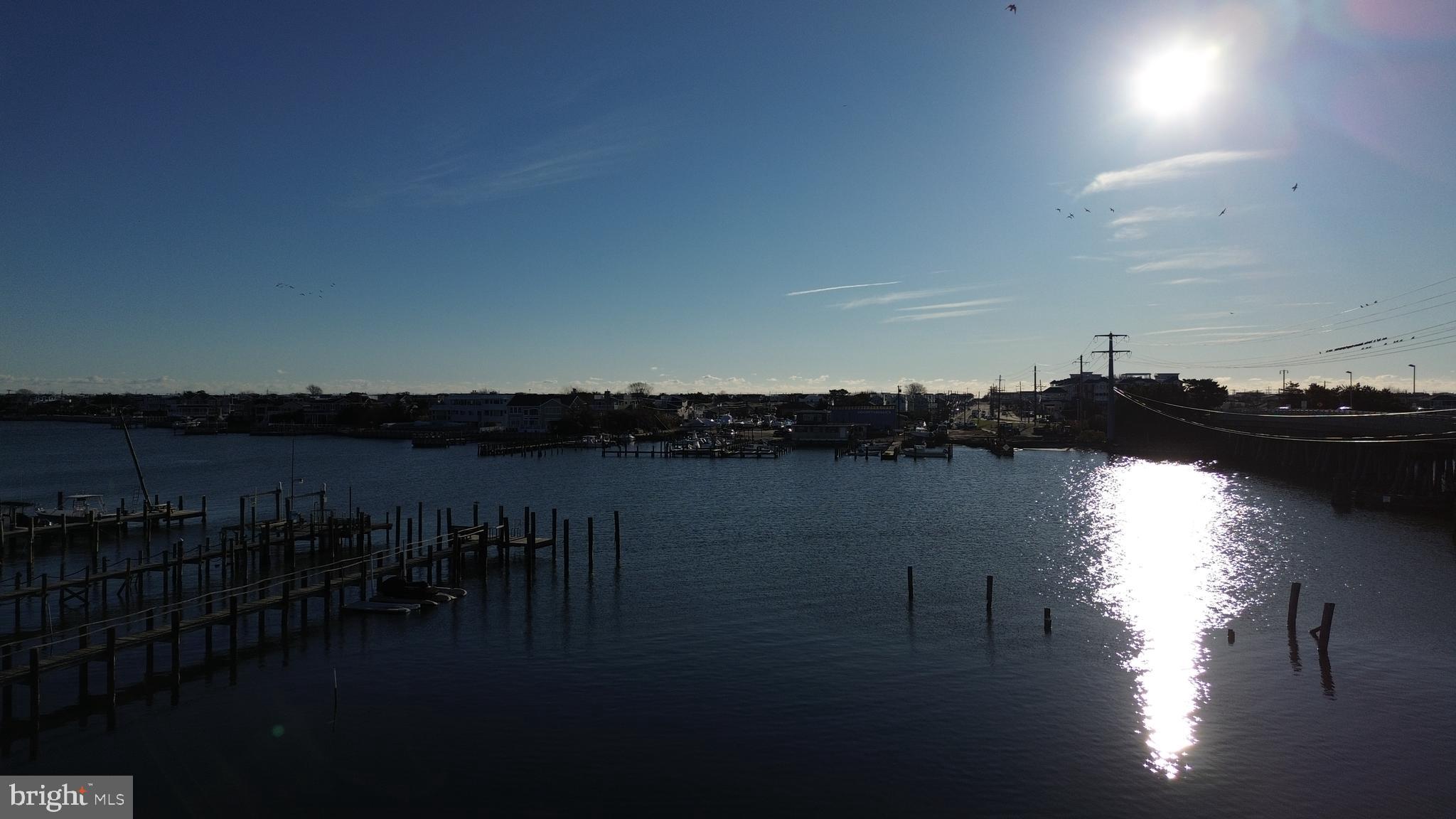 2572 E EAST BAY AVENUE