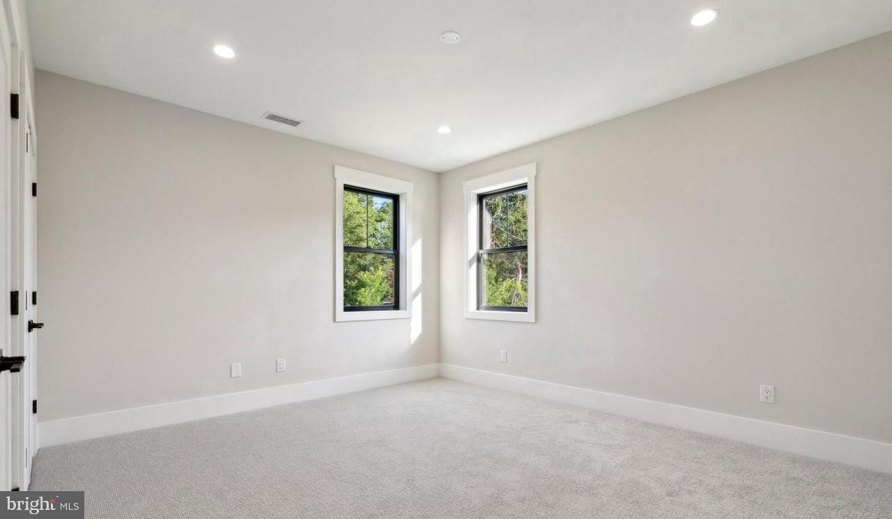 BLUE BELL - Residential