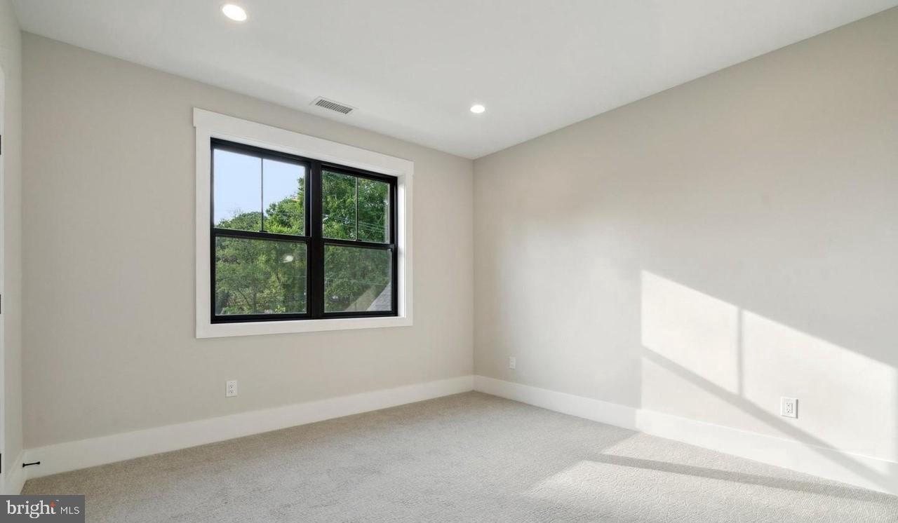 BLUE BELL - Residential