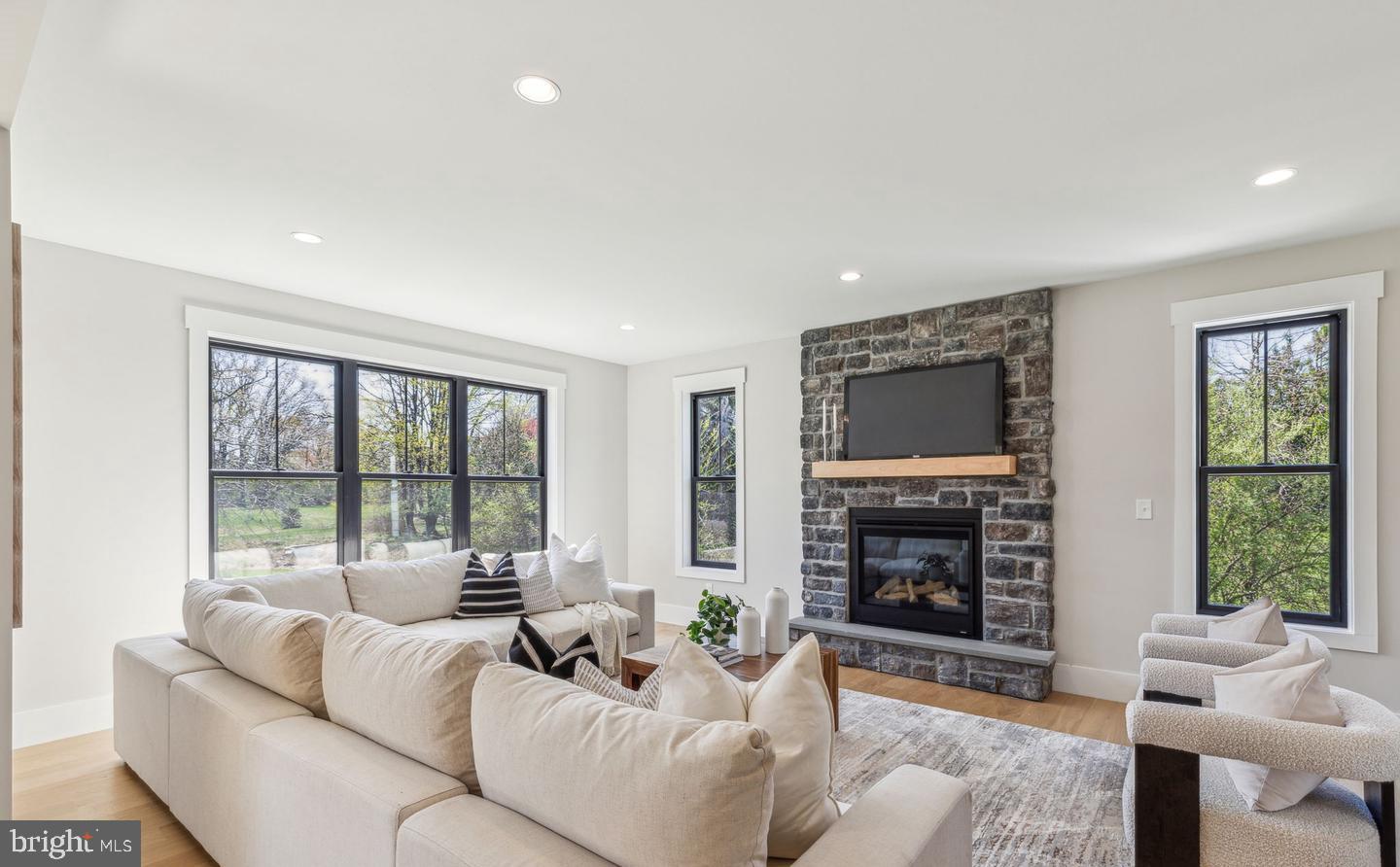 BLUE BELL - Residential