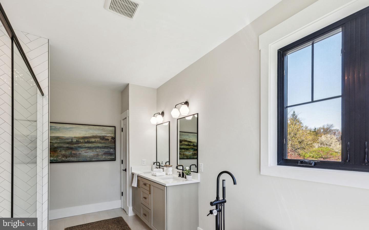 BLUE BELL - Residential