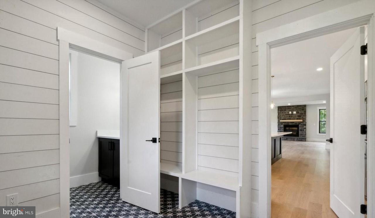 BLUE BELL - Residential