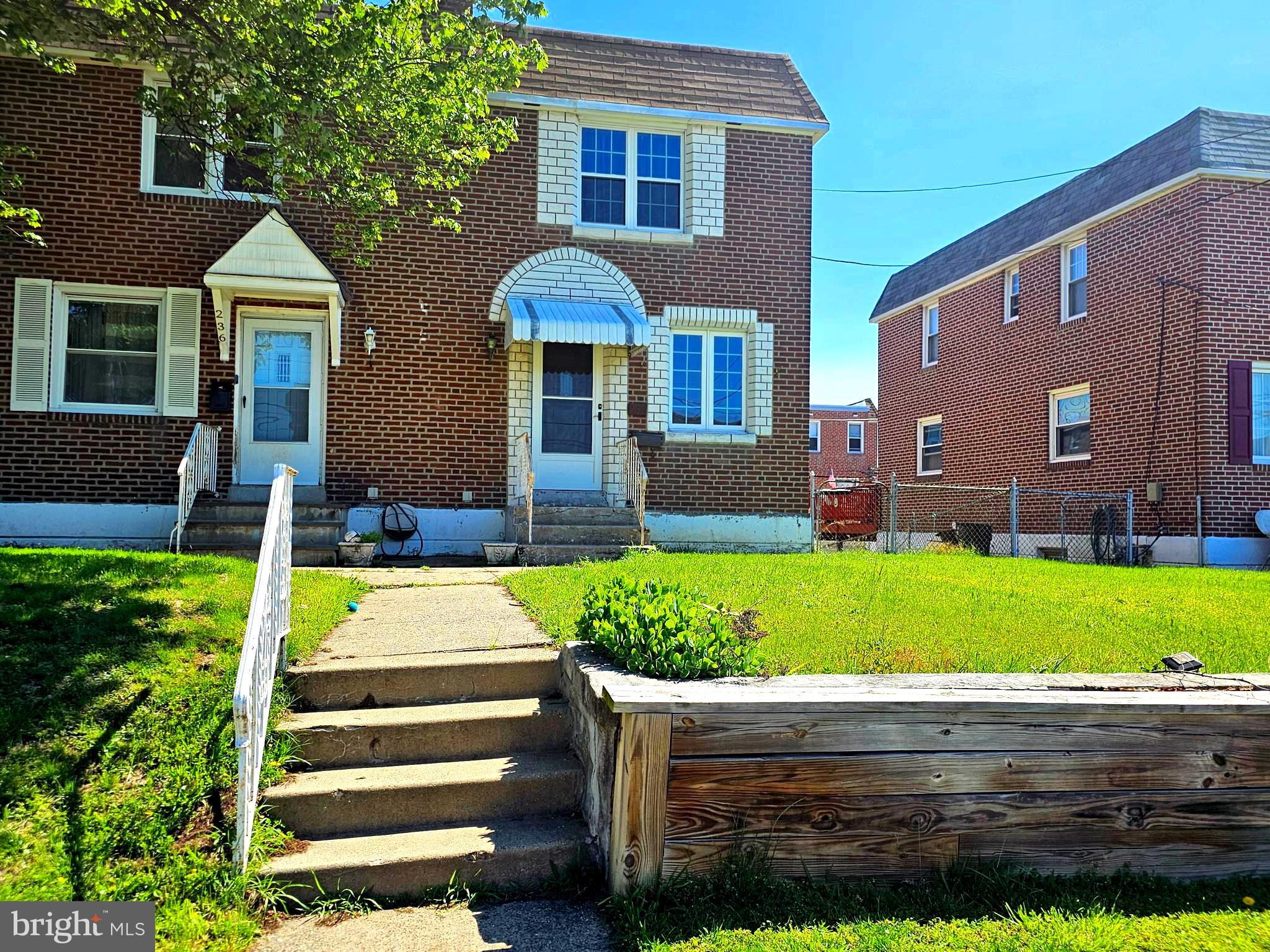 LEEDOM ESTS - Residential