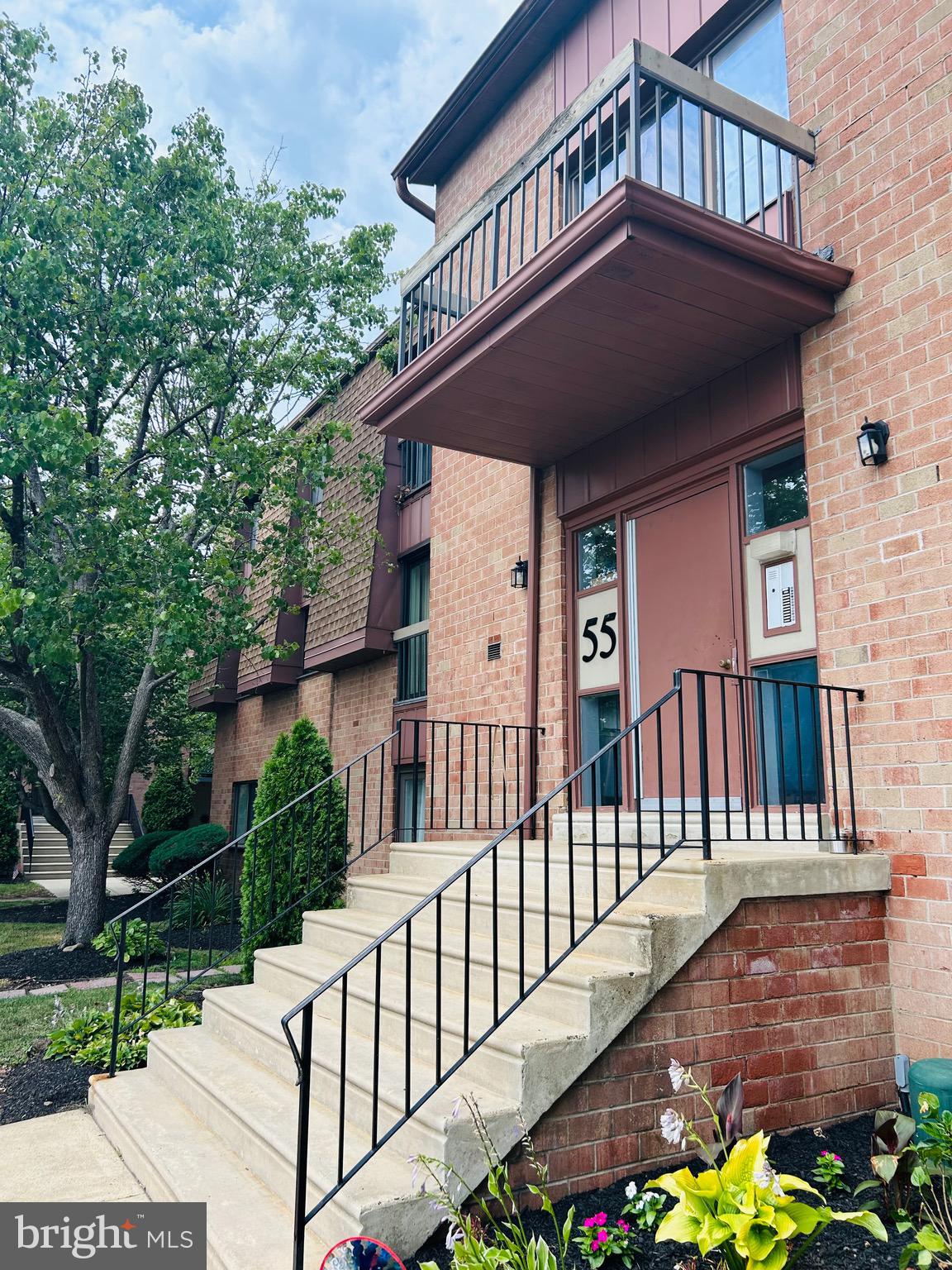 55301 DELAIRE LANDING ROAD 00 301