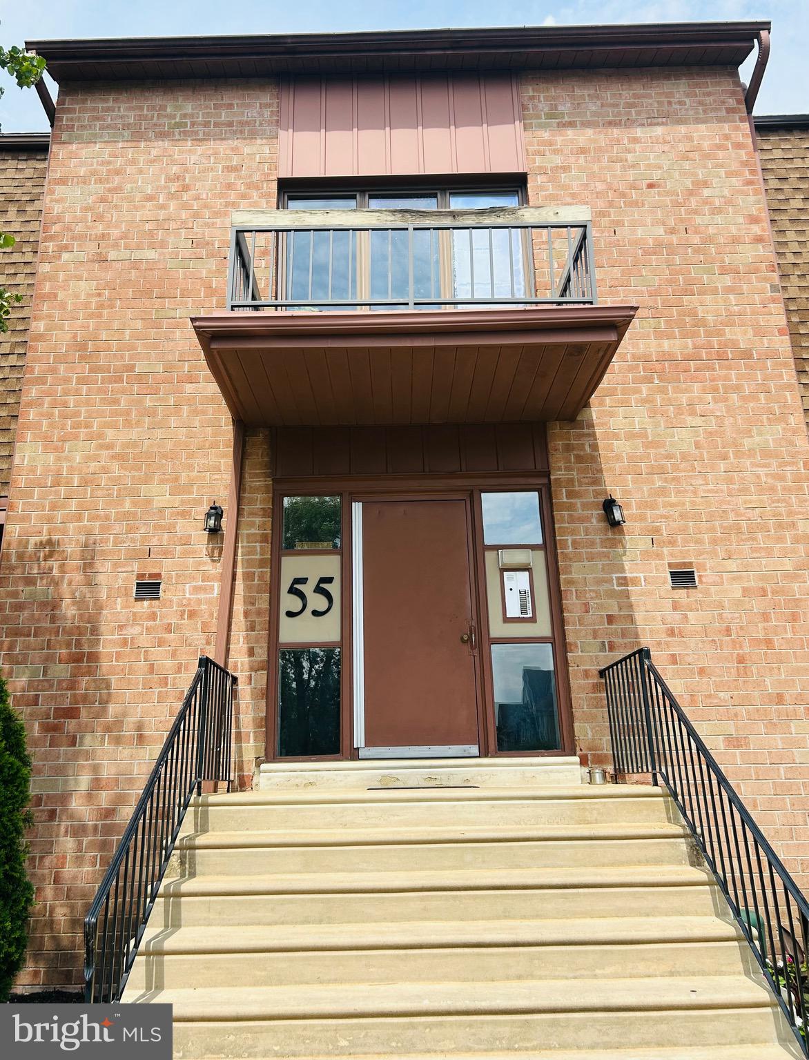 55301 DELAIRE LANDING ROAD 00 301