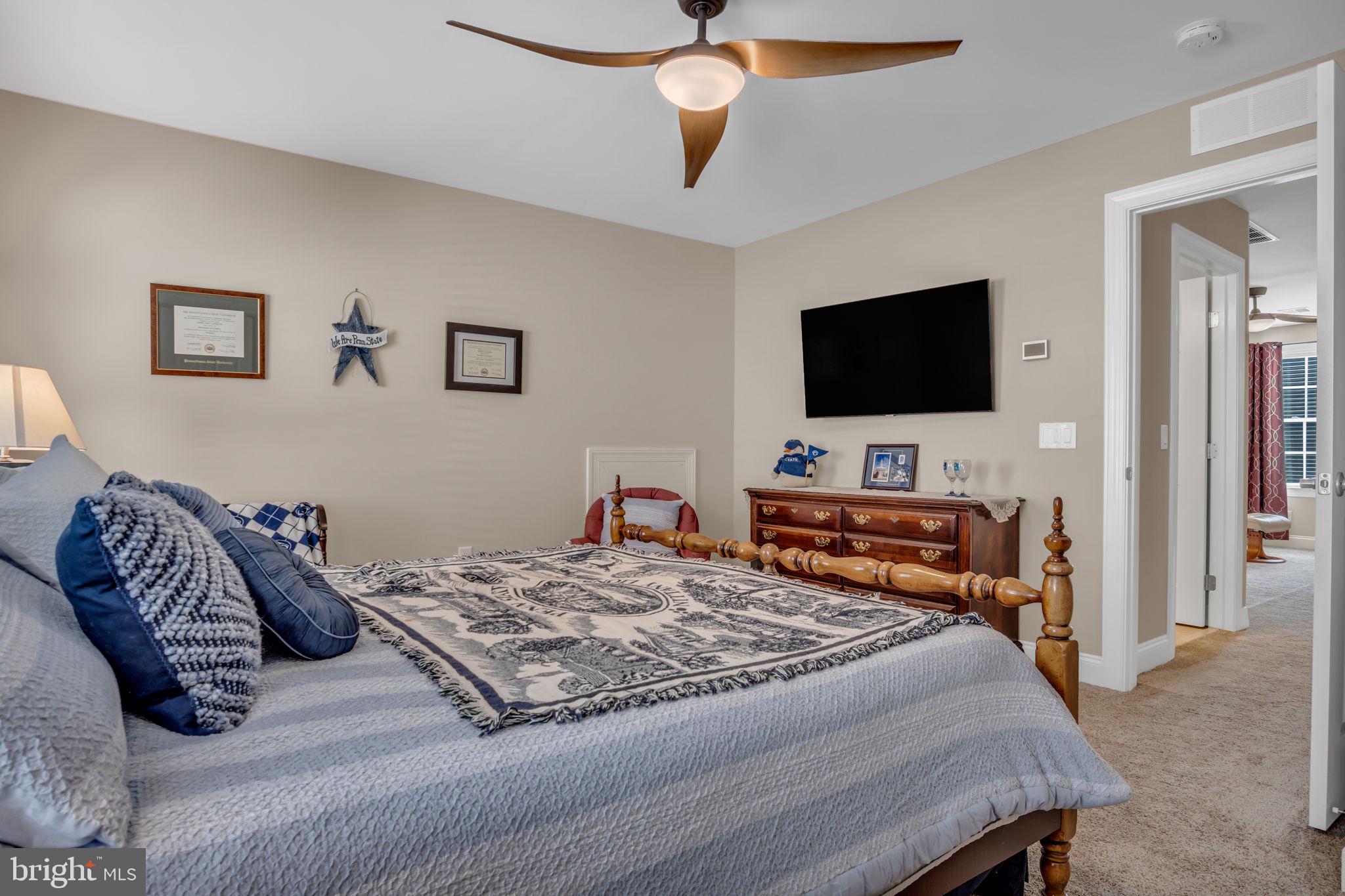 TRADITIONS OF AMERICA AT SILVER SPRING - Residential