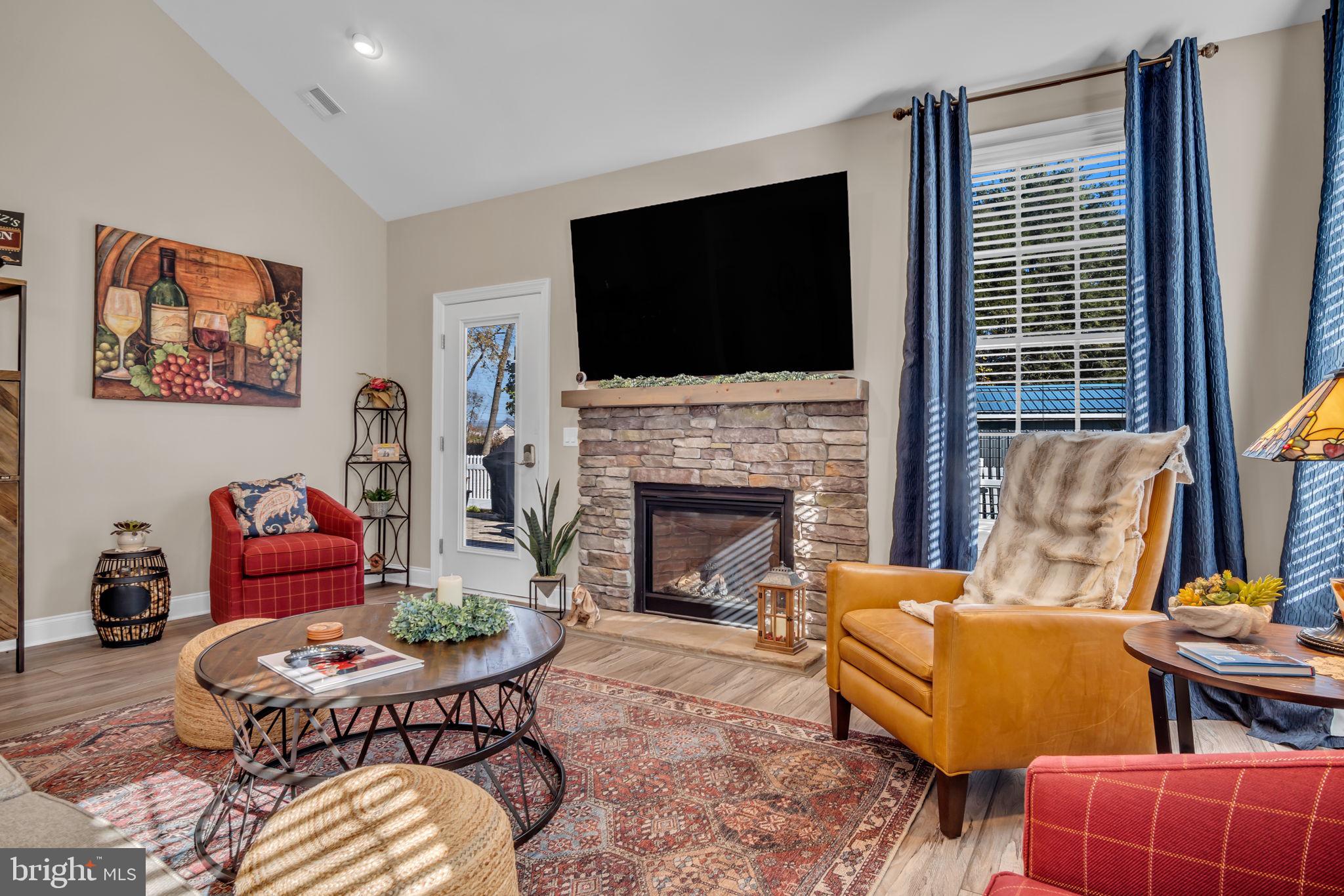 TRADITIONS OF AMERICA AT SILVER SPRING - Residential