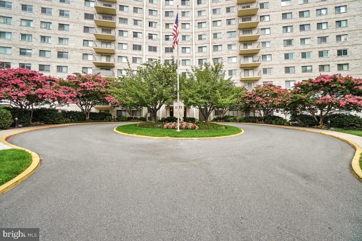 UNIVERSITY TOWERS CODM - Residential