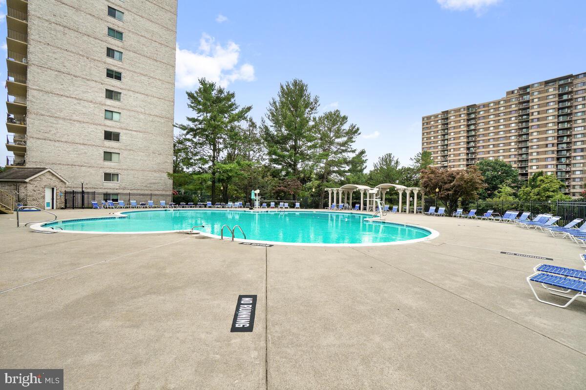 UNIVERSITY TOWERS CODM - Residential