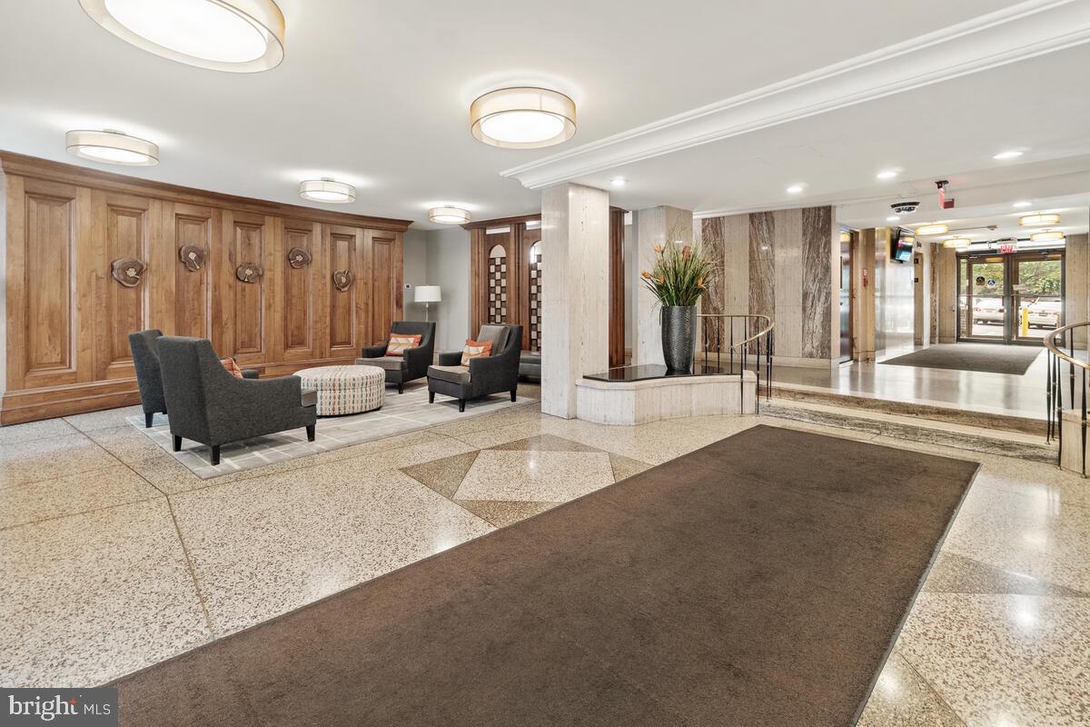 UNIVERSITY TOWERS CODM - Residential