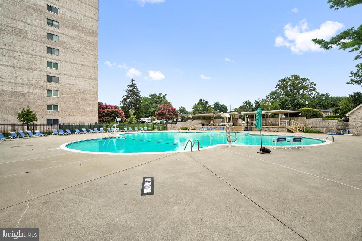 UNIVERSITY TOWERS CODM - Residential