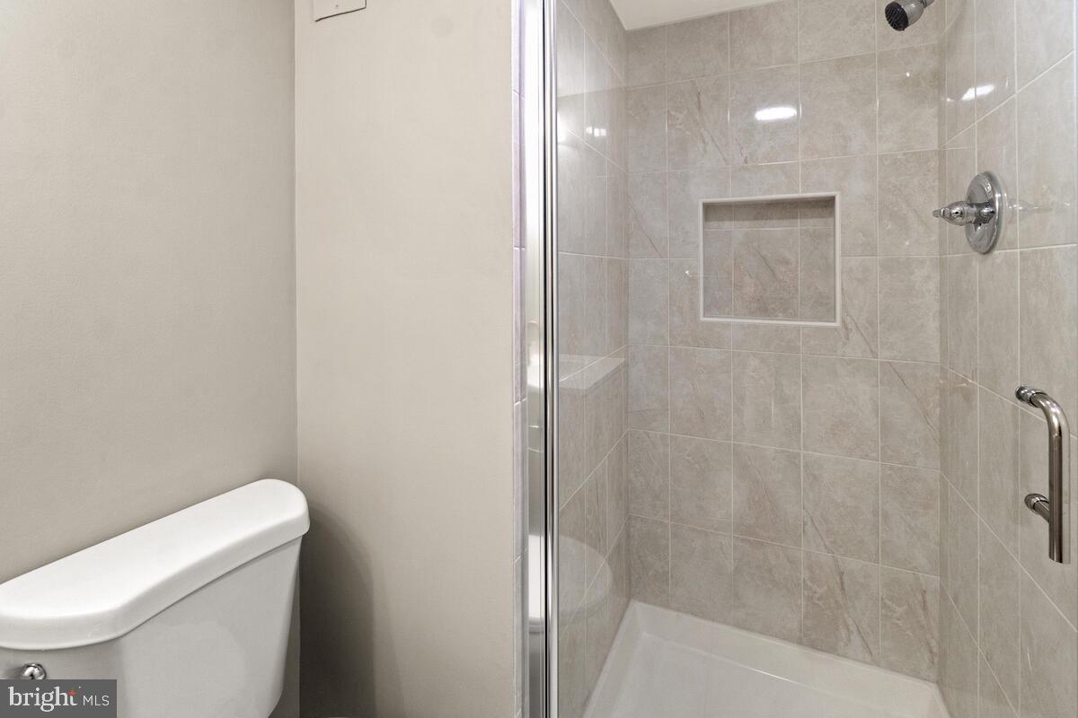 UNIVERSITY TOWERS CODM - Residential