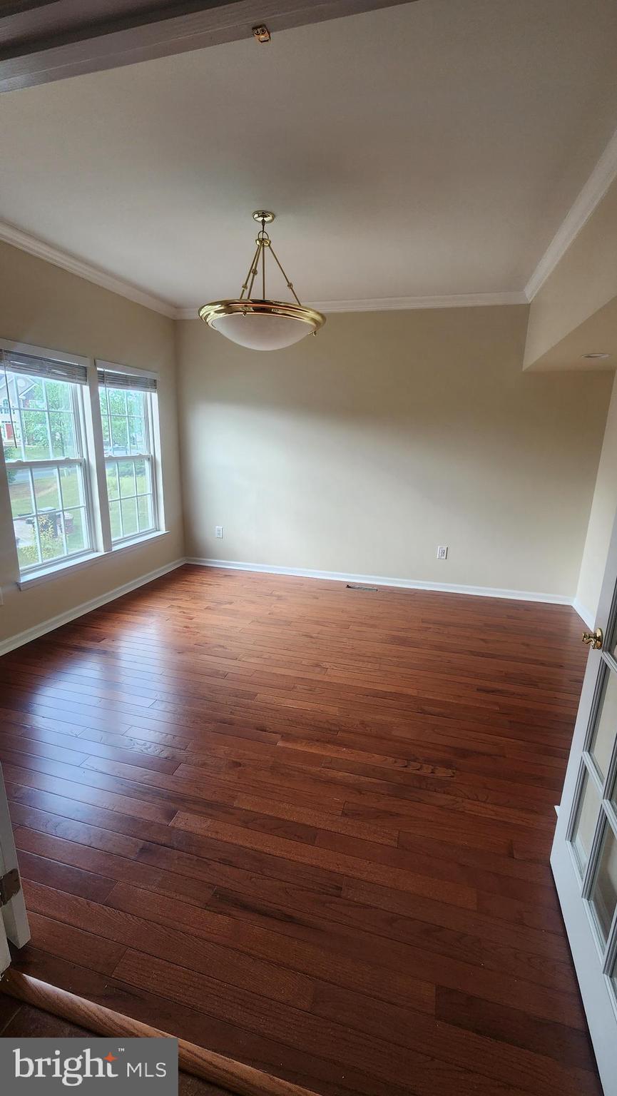 PERRY HALL - Residential