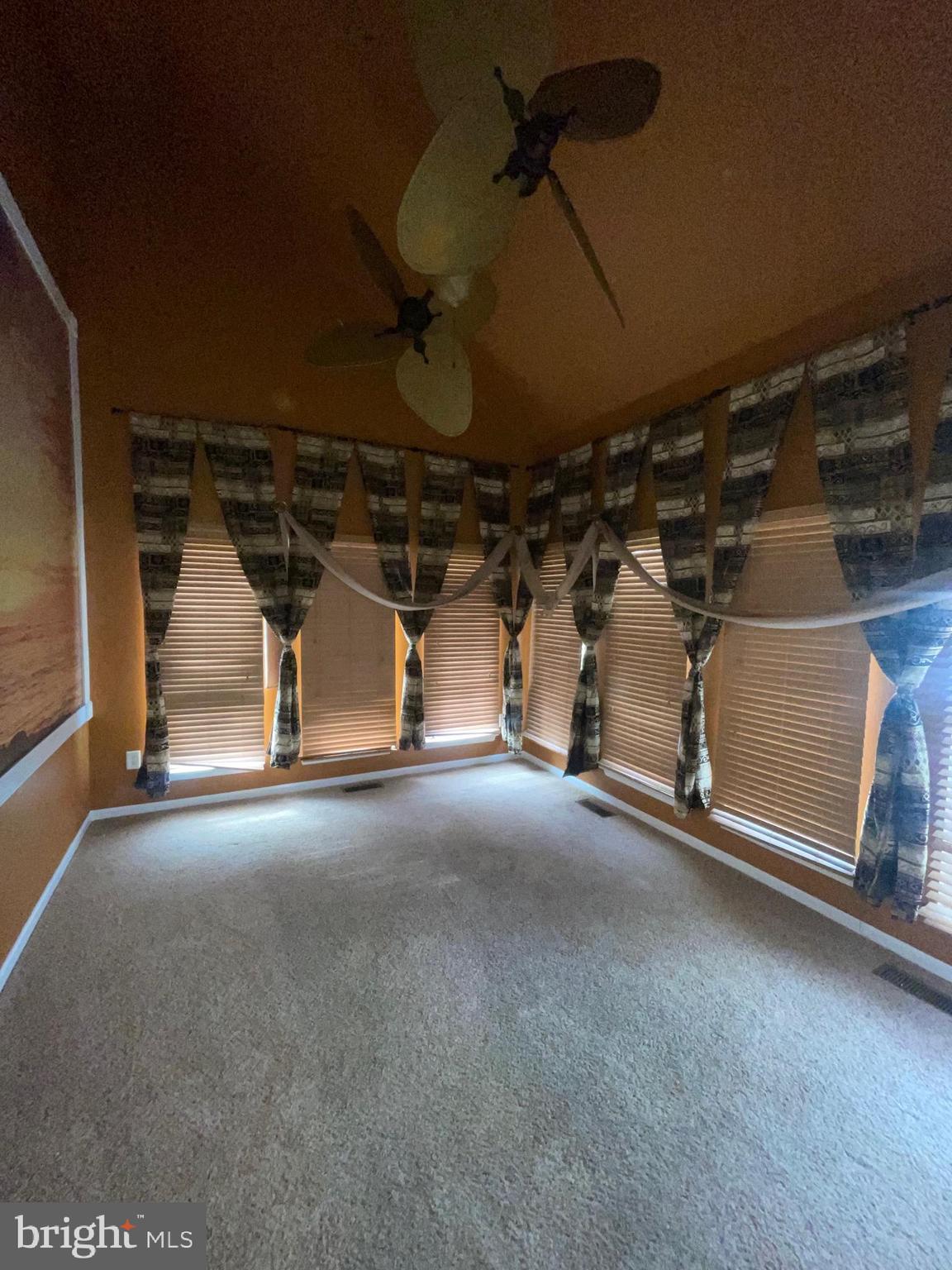 PERRY HALL - Residential