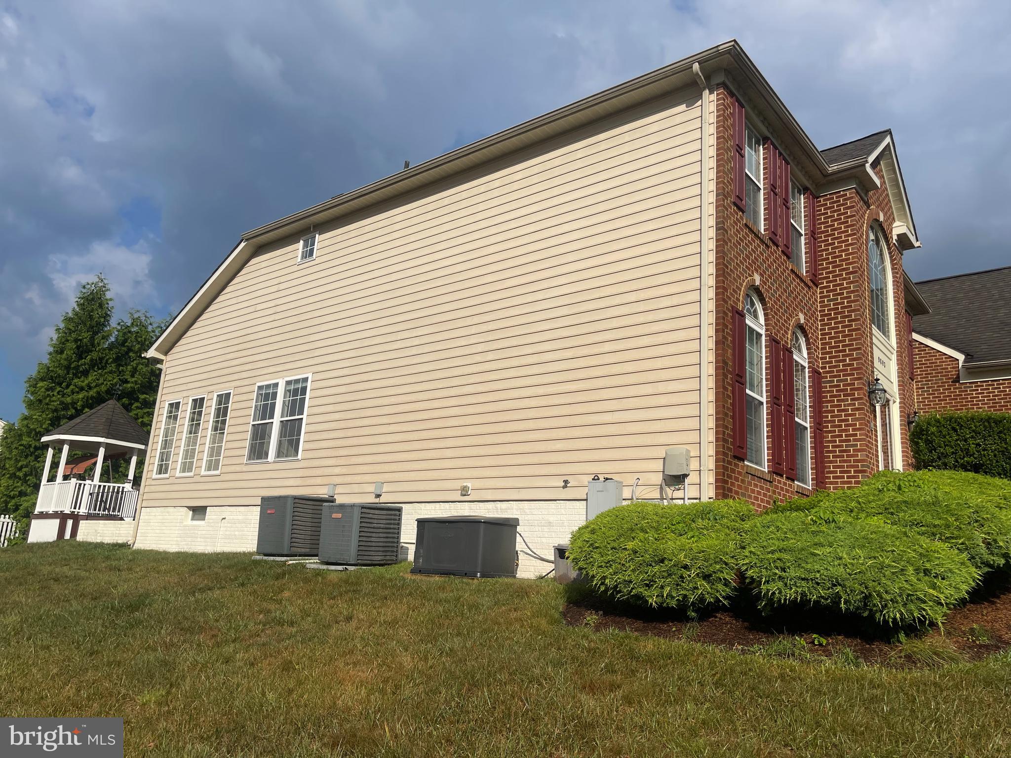 PERRY HALL - Residential