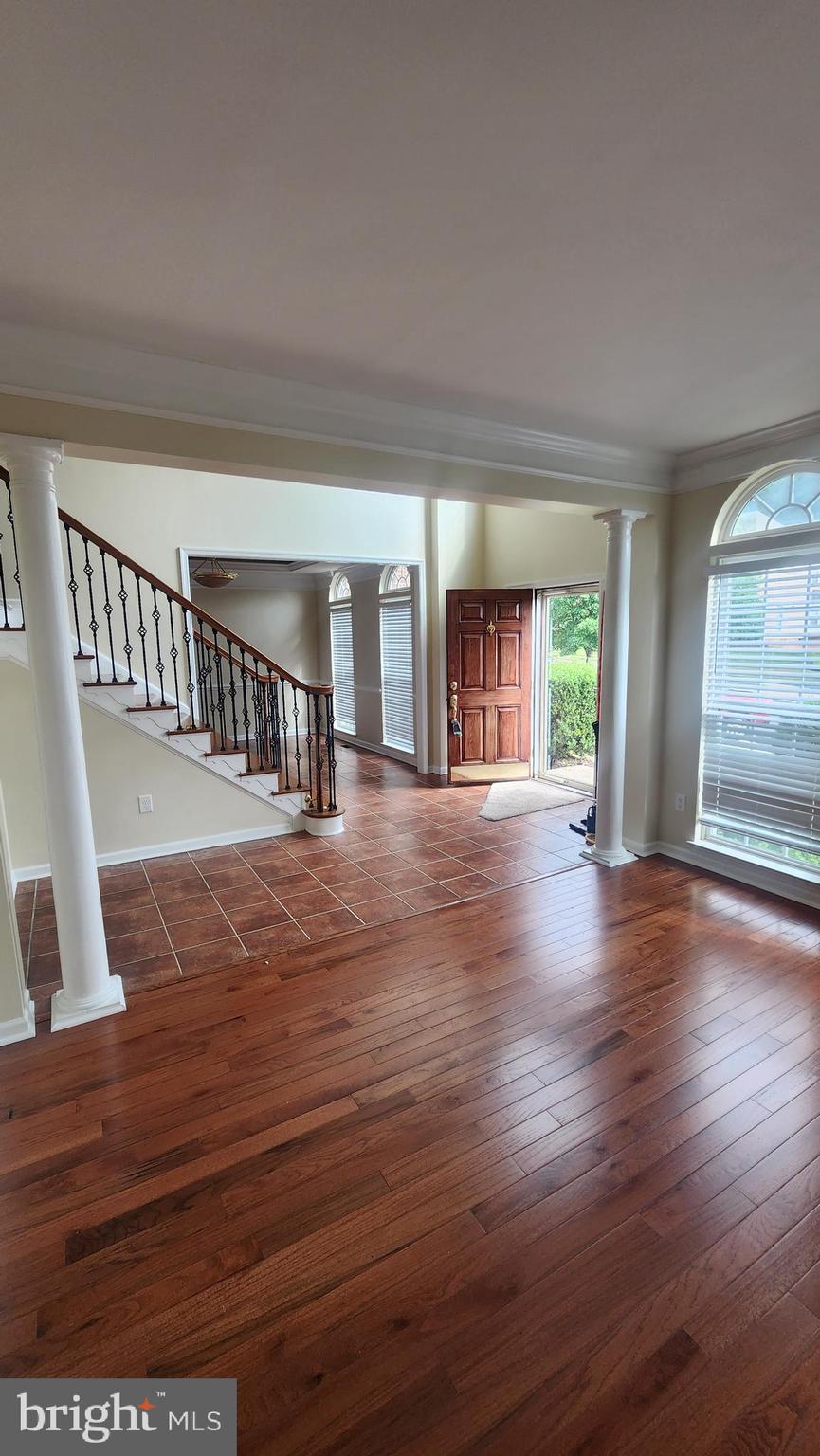 PERRY HALL - Residential