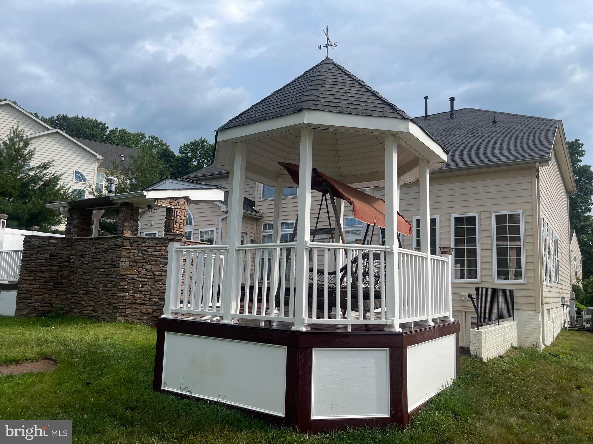 PERRY HALL - Residential