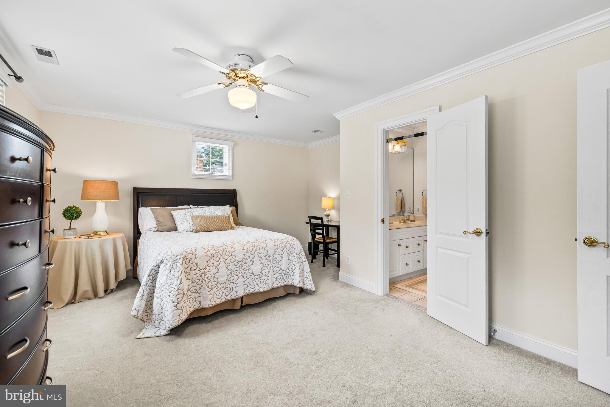 HUNTSPRING - Residential