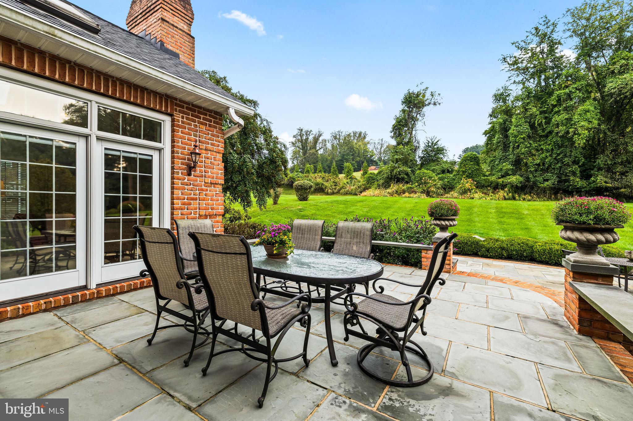 HUNTSPRING - Residential