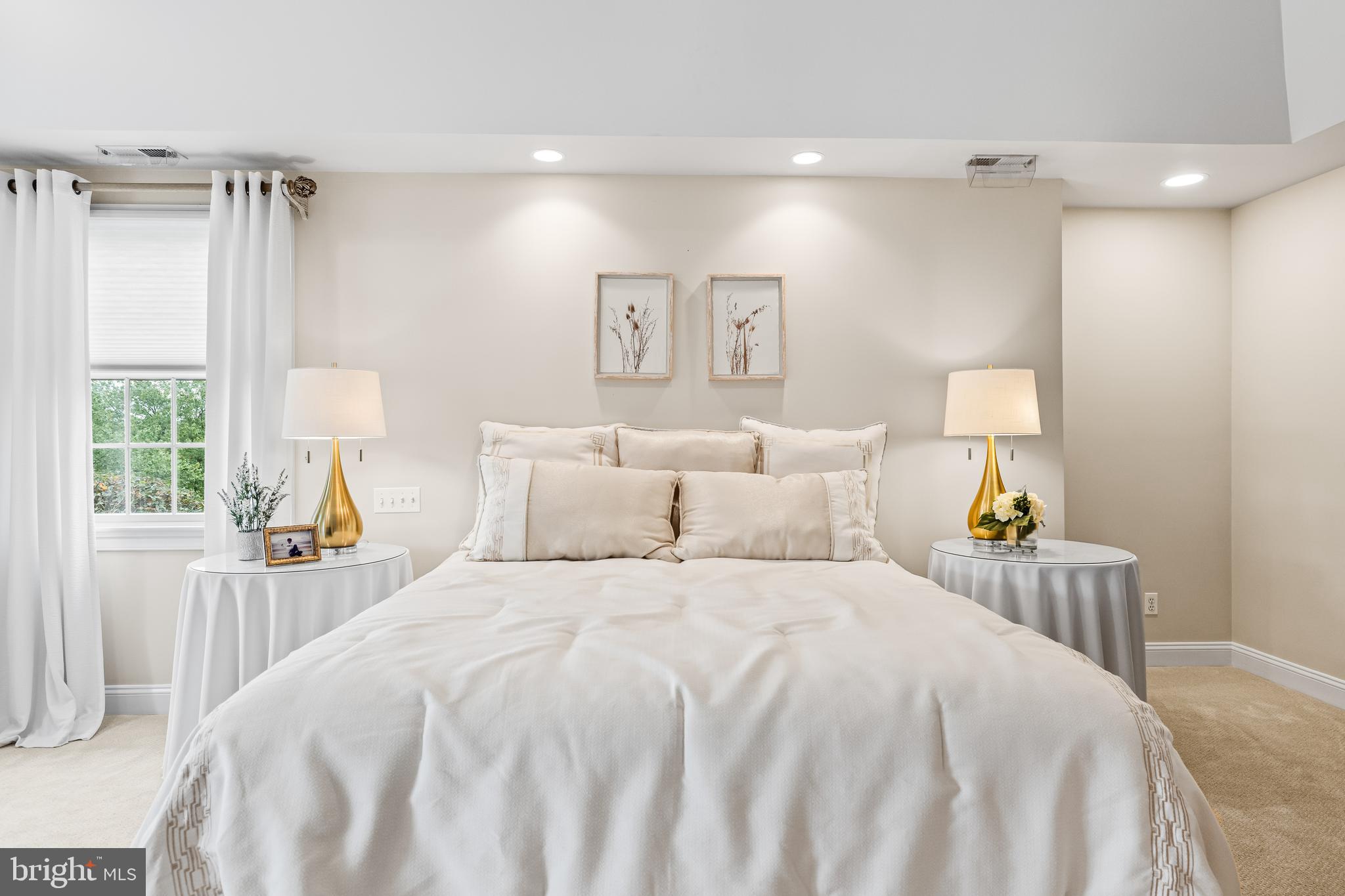 HUNTSPRING - Residential