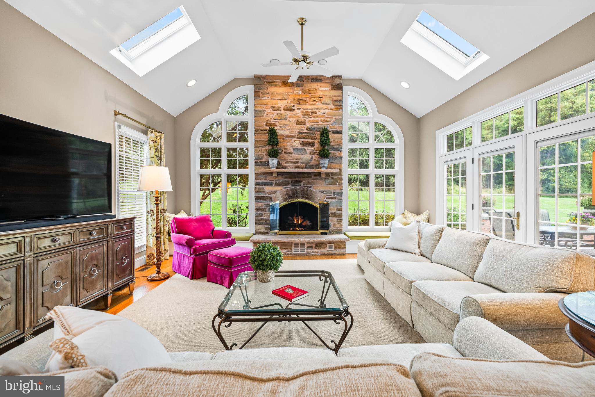 HUNTSPRING - Residential