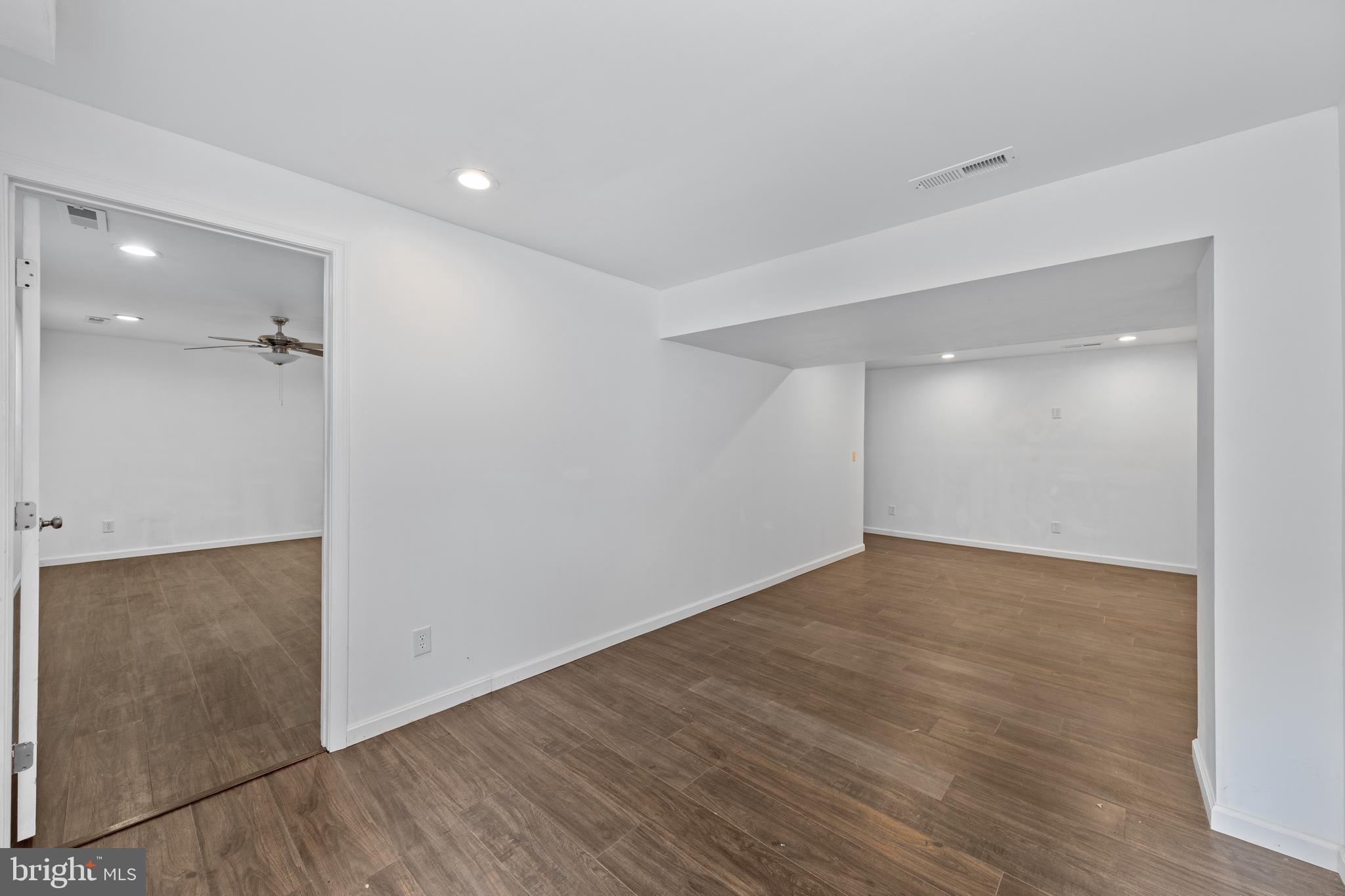 HARBOR POINTE - Residential