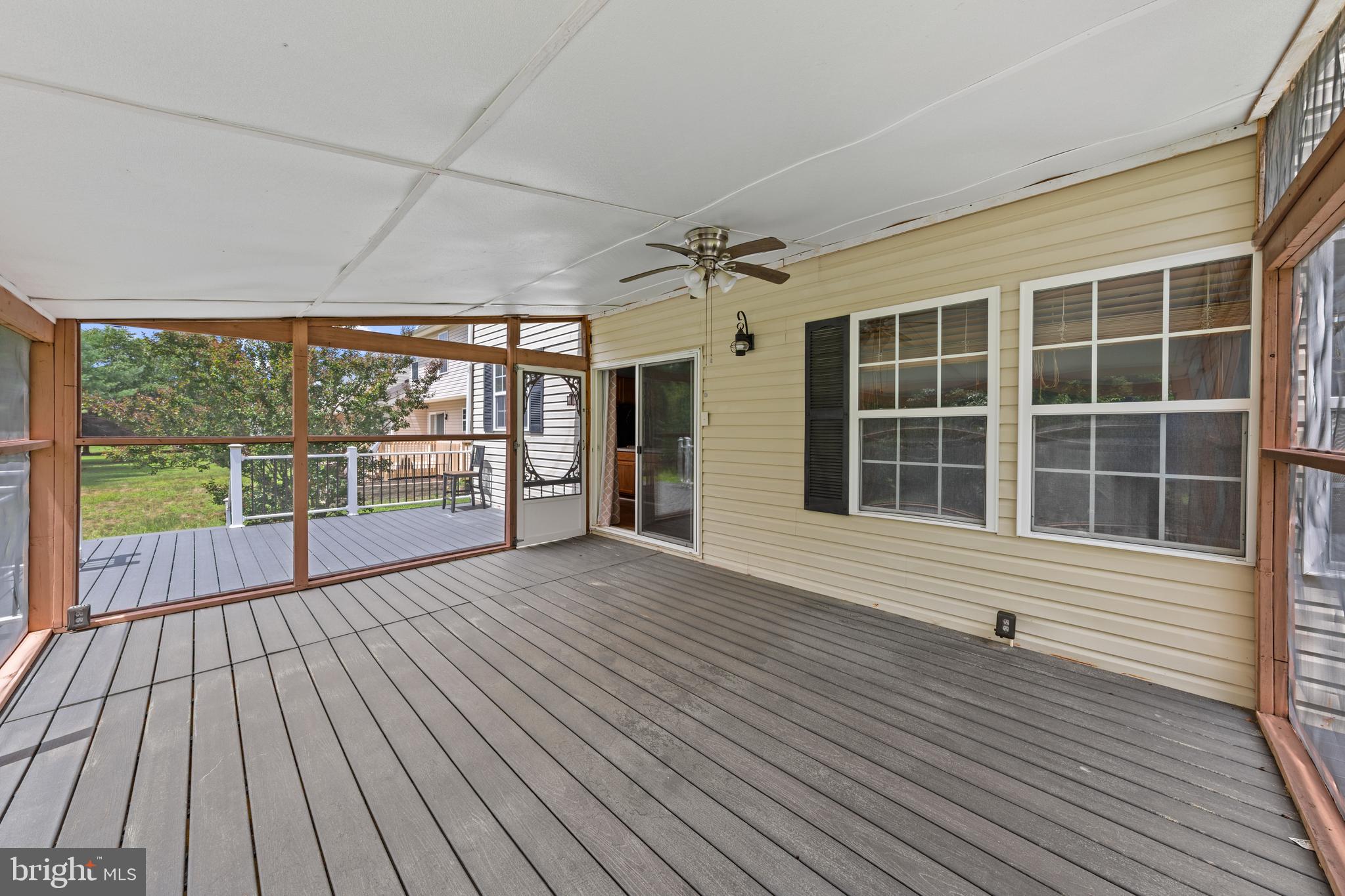 HARBOR POINTE - Residential