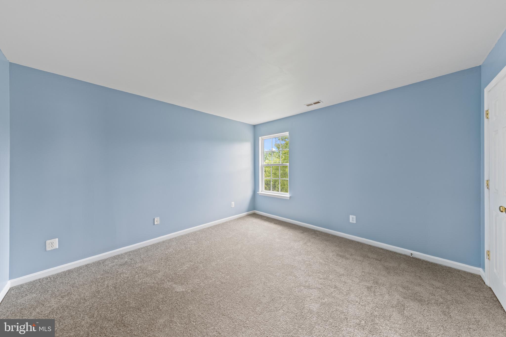 HARBOR POINTE - Residential