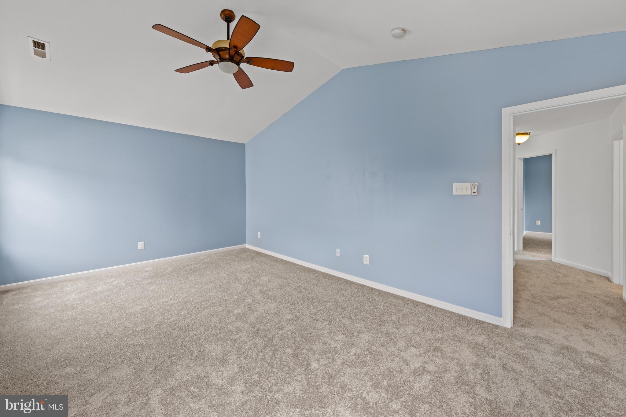 HARBOR POINTE - Residential