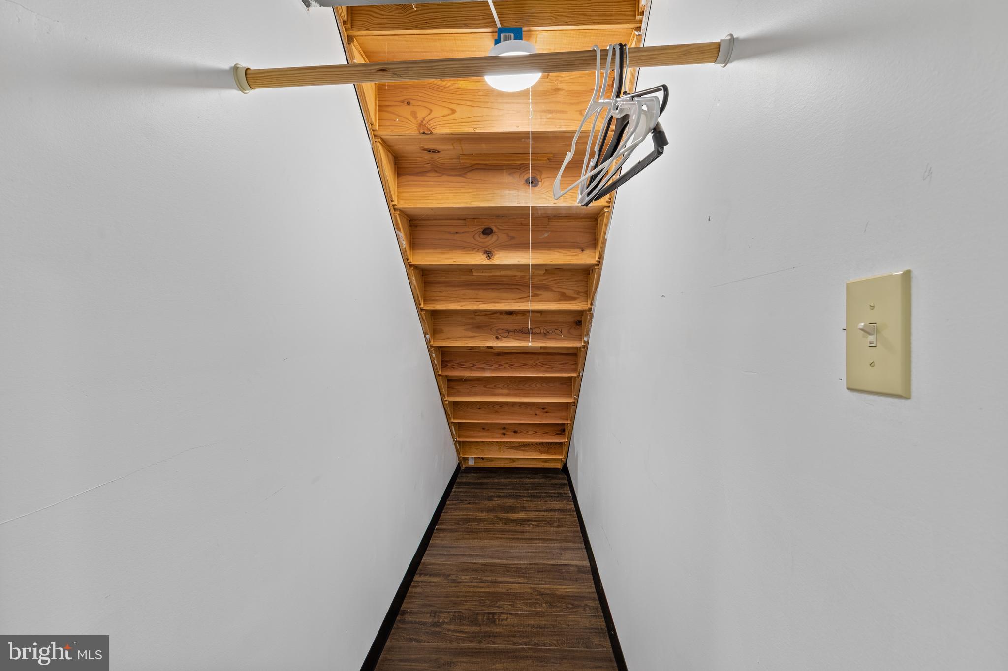 HARBOR POINTE - Residential