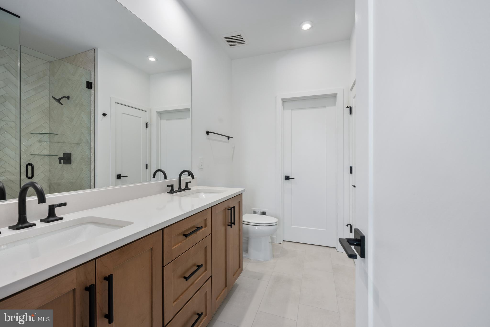 14435 GLEN MANOR DRIVE