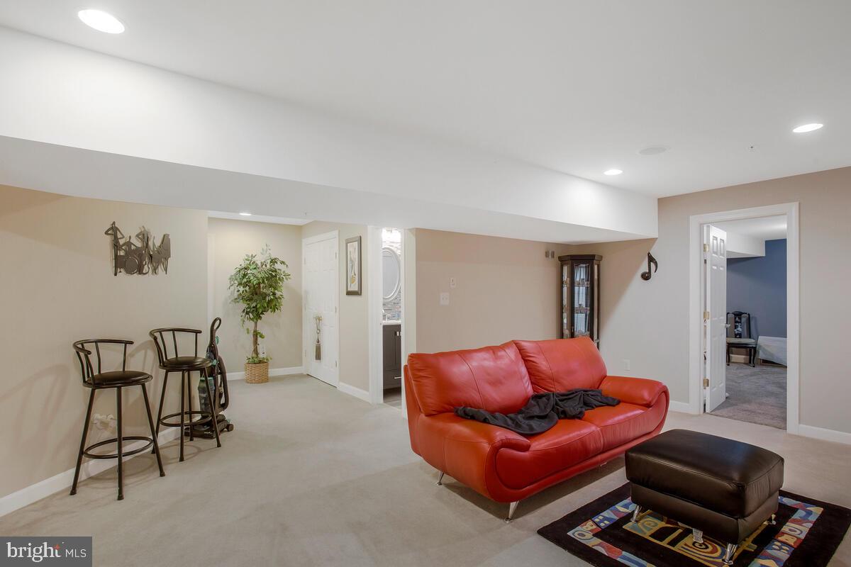 WOODMORE - Residential