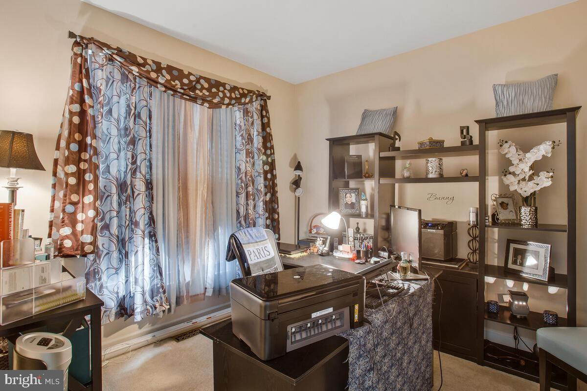 WOODMORE - Residential