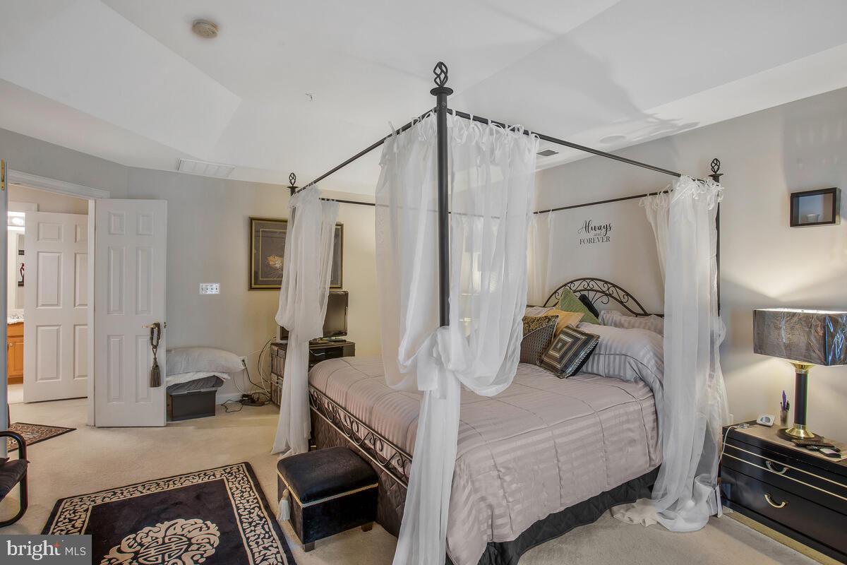 WOODMORE - Residential